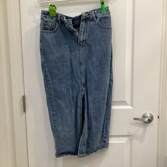 SHEIN denim skirt - Picture 1 of 7